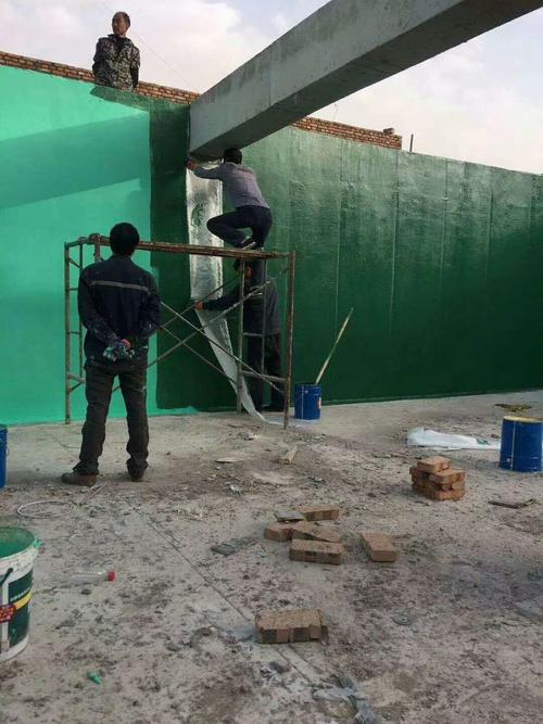 朝阳针对老旧车间地面普遍存在的起砂、裂缝问题